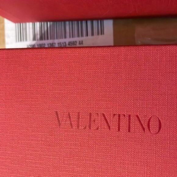 Valentino 34mm Individual Cat Eye Sunglasses Rose gold gradient - Picture 8 of 12